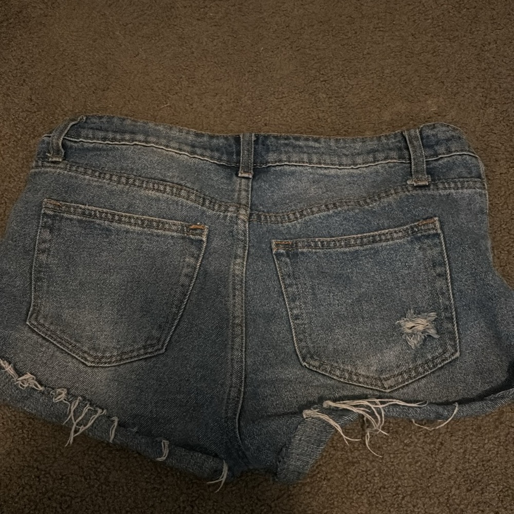 Denim short - Picture 2 of 2